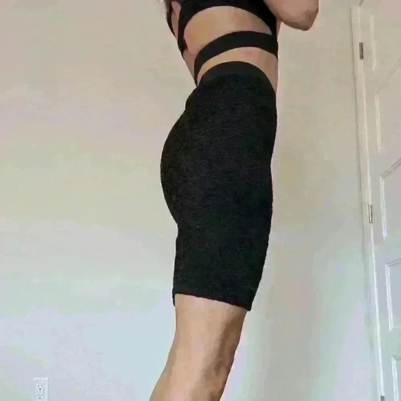 Candie's, pencil above-knee skirt,  lace, high-raised, black, size Small - Picture 2 of 6